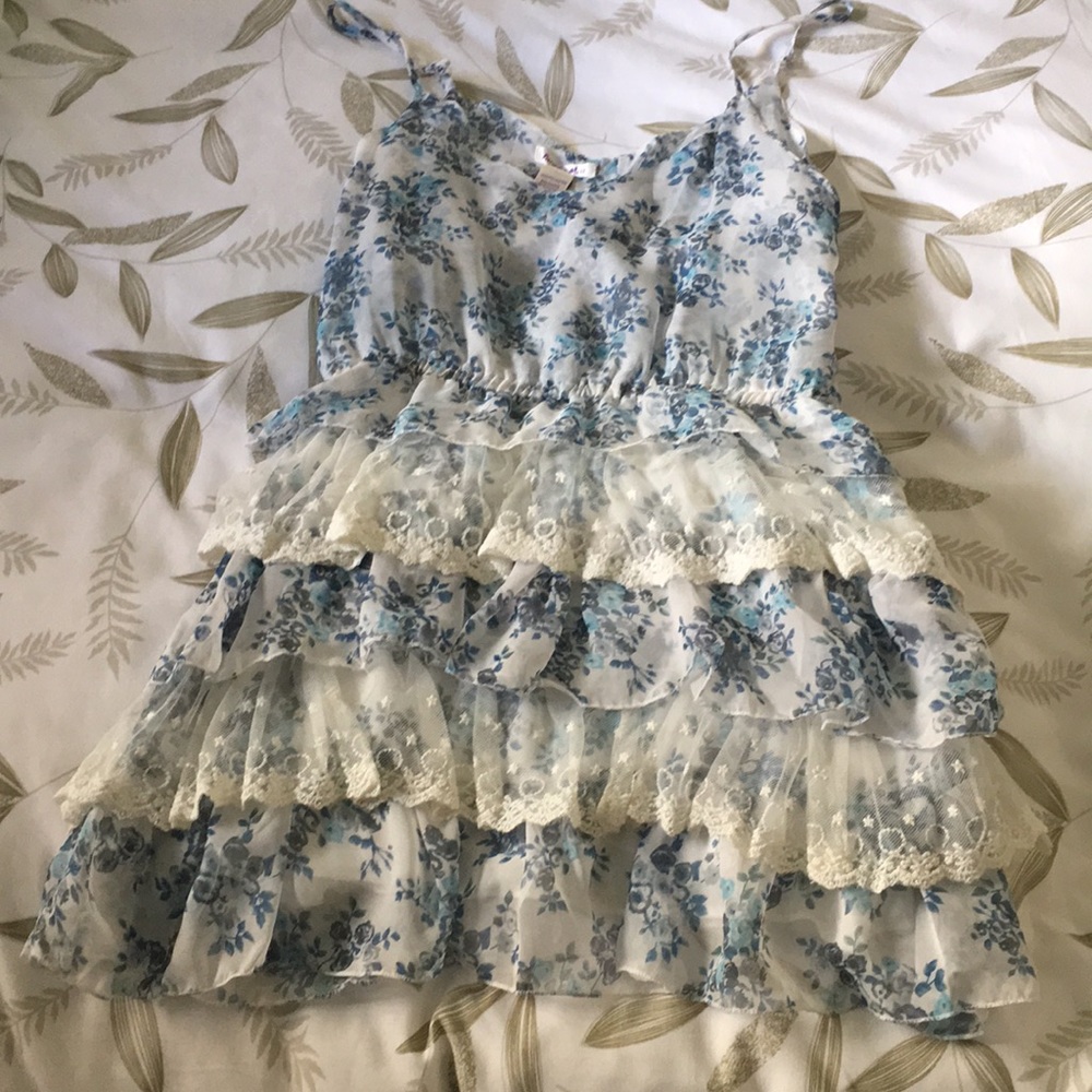 Blue and white flower ruffle dress